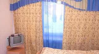 Гостевой дом Туристический Комплекс Манжерок Манжерок Стандартный двухместный номер с 1 кроватью или 2 отдельными кроватями-4